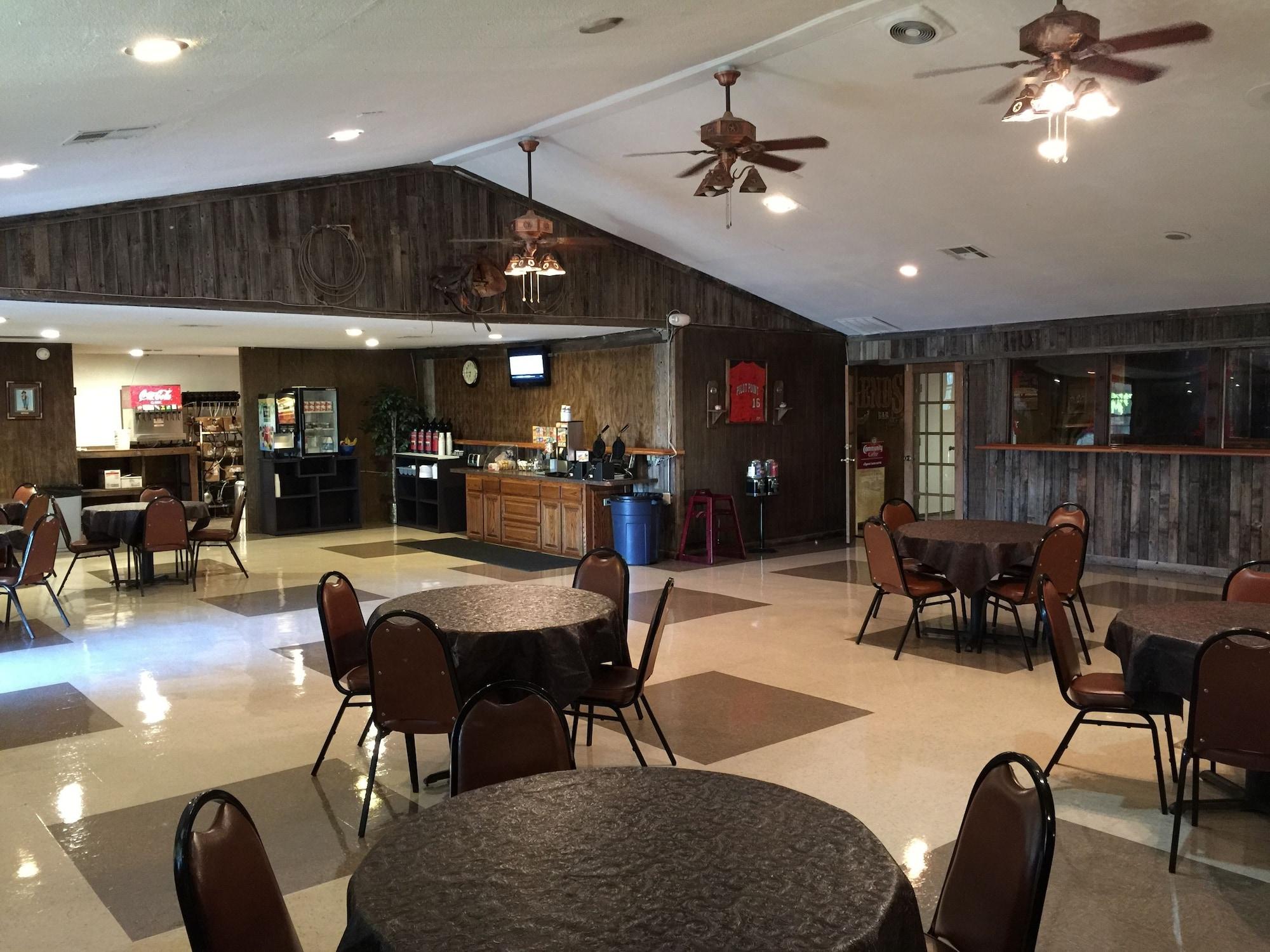 Restaurant Four Horseman Travel Lodge