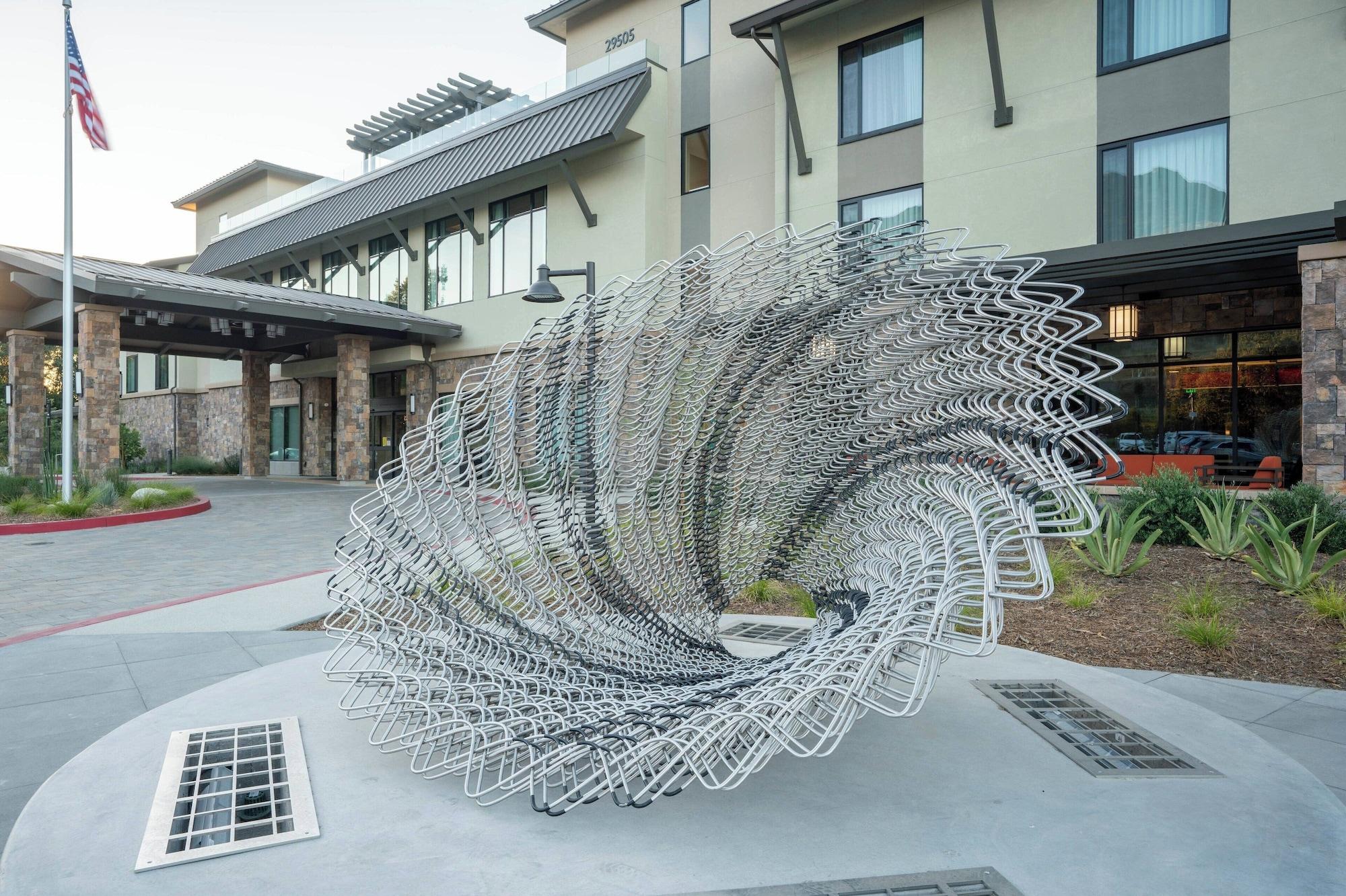 Vista Exterior Courtyard by Marriott Thousand Oaks Agoura Hills
