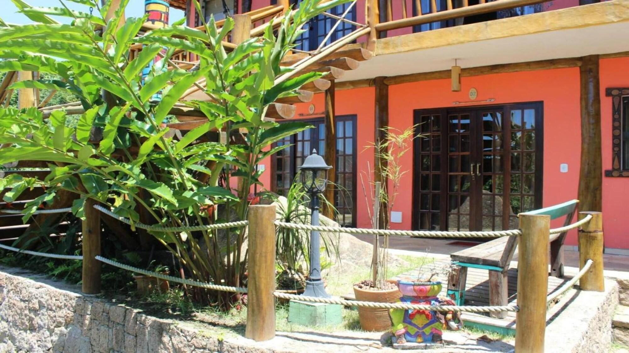 Vista da fachada Chalés Yababali