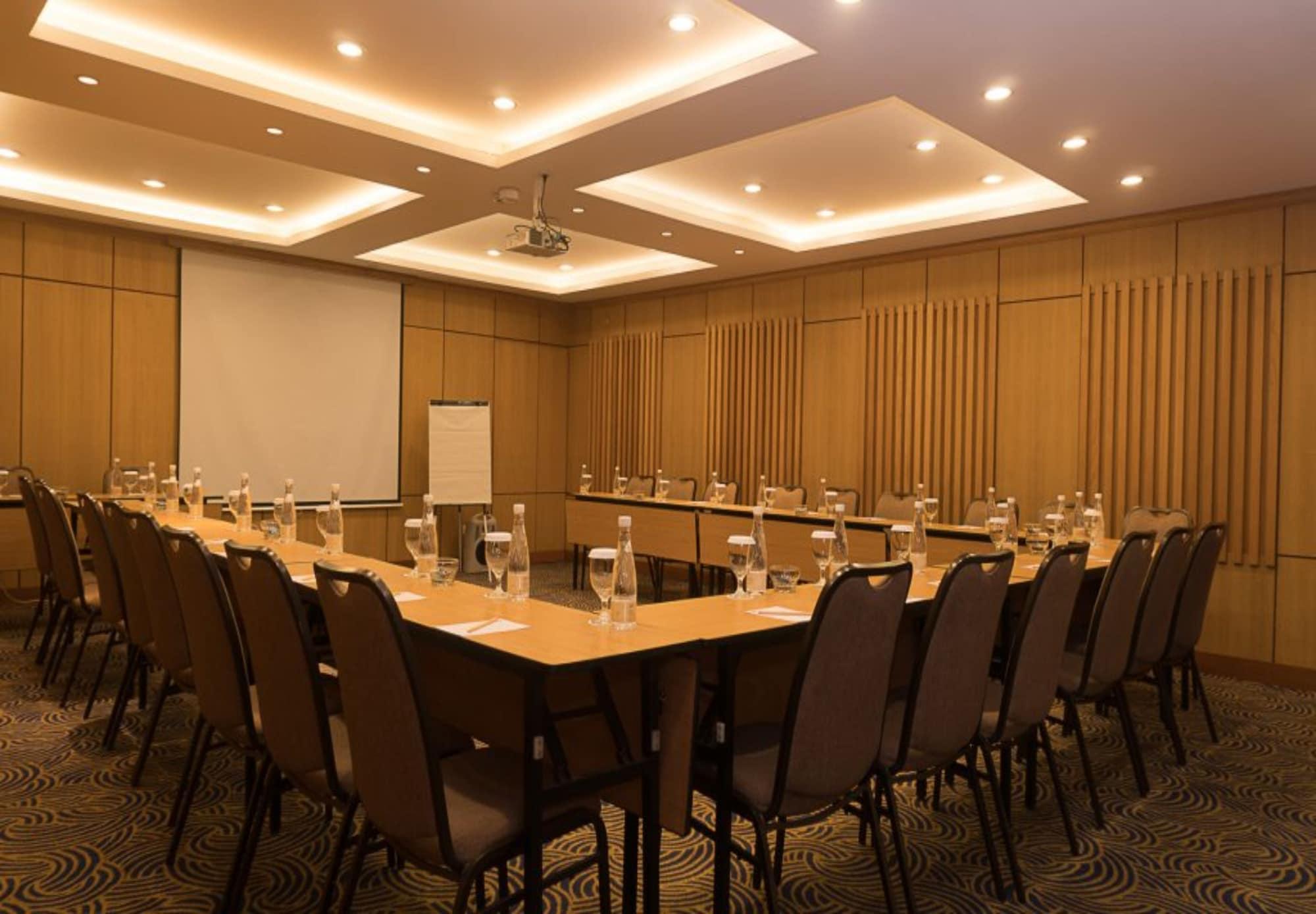 Sala de Reuniones Ivory Hotel Bandung