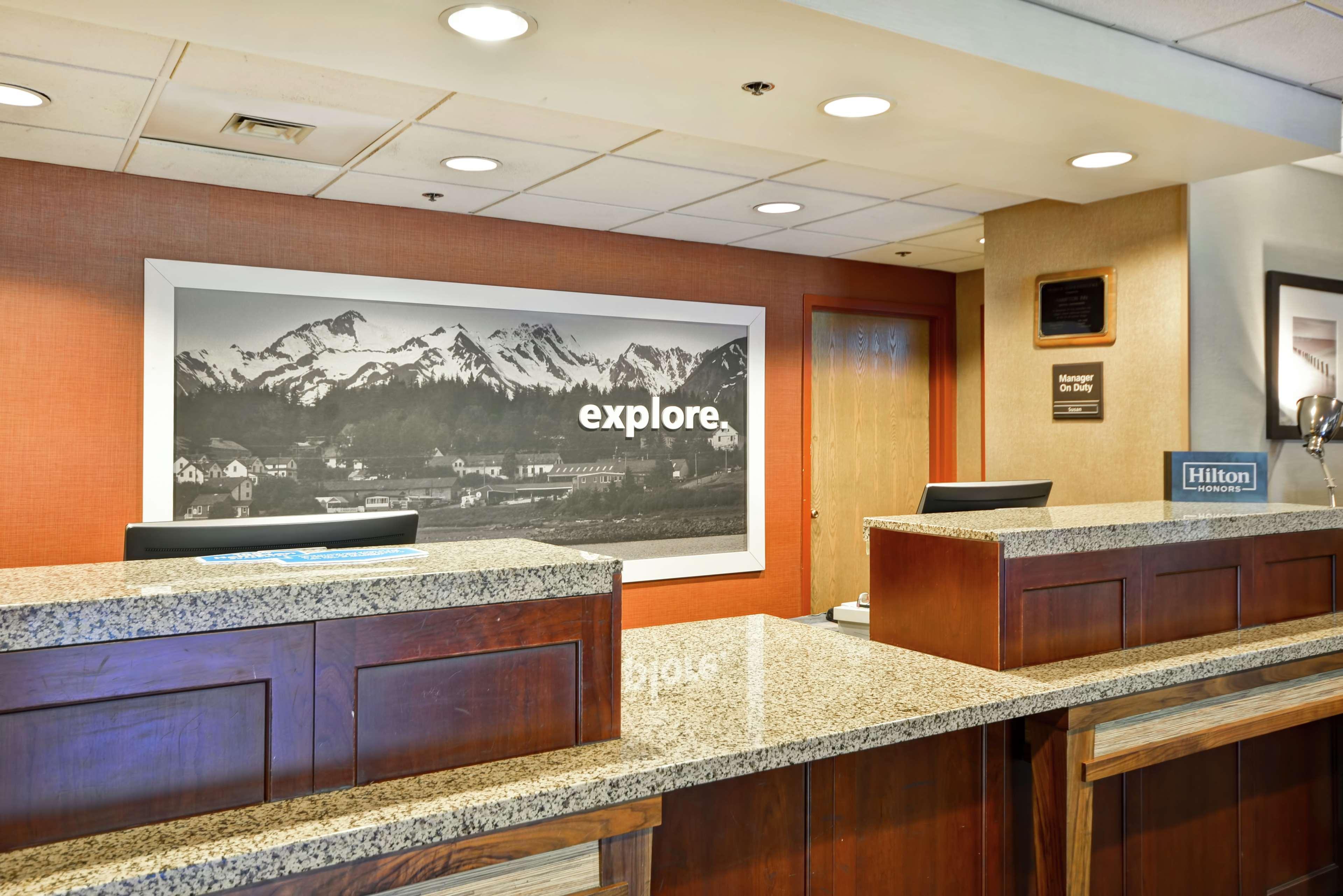 Vista Lobby Hampton Inn Seattle/Southcenter