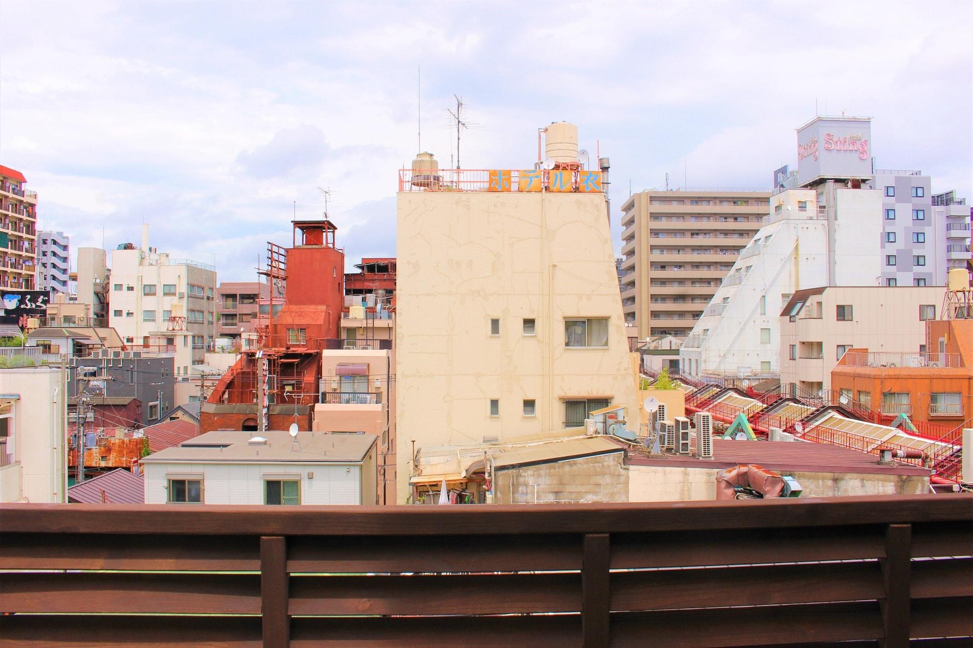 Equipamiento de Habitación K's House Tokyo Oasis - Hostel