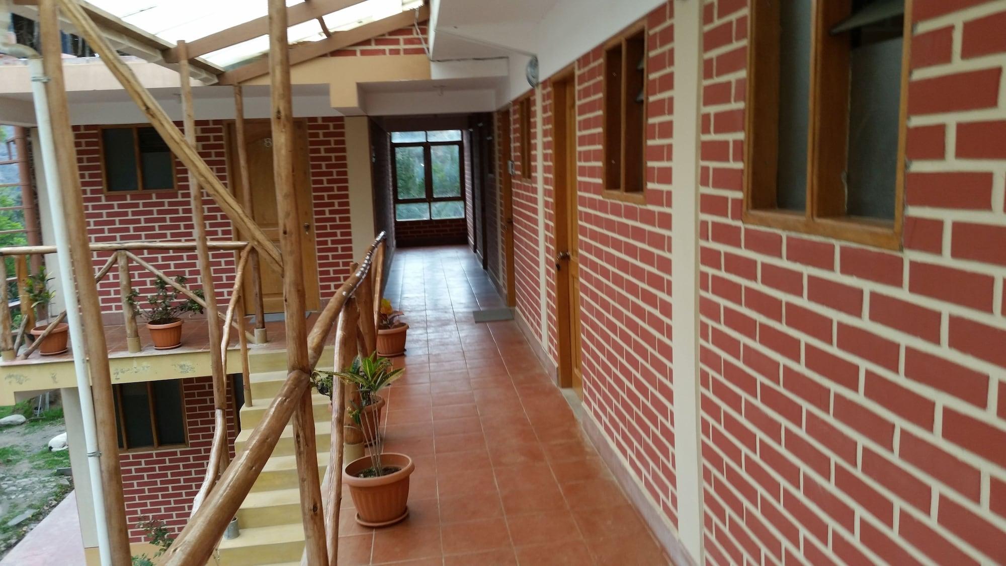 Varios El Encanto Sorata