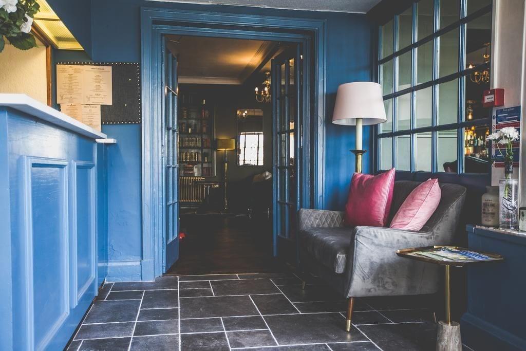 Vista Lobby The Wild Hare