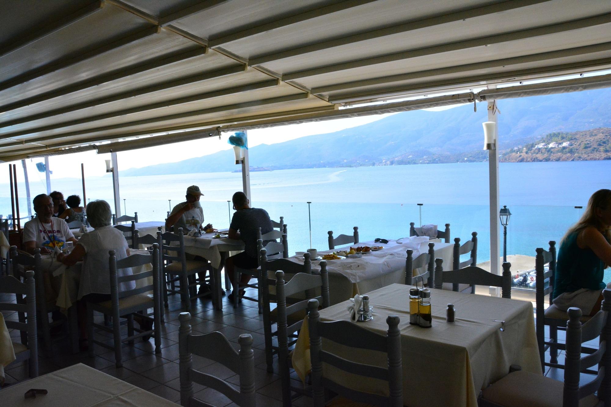 Restaurant New Aegli Resort Hotel