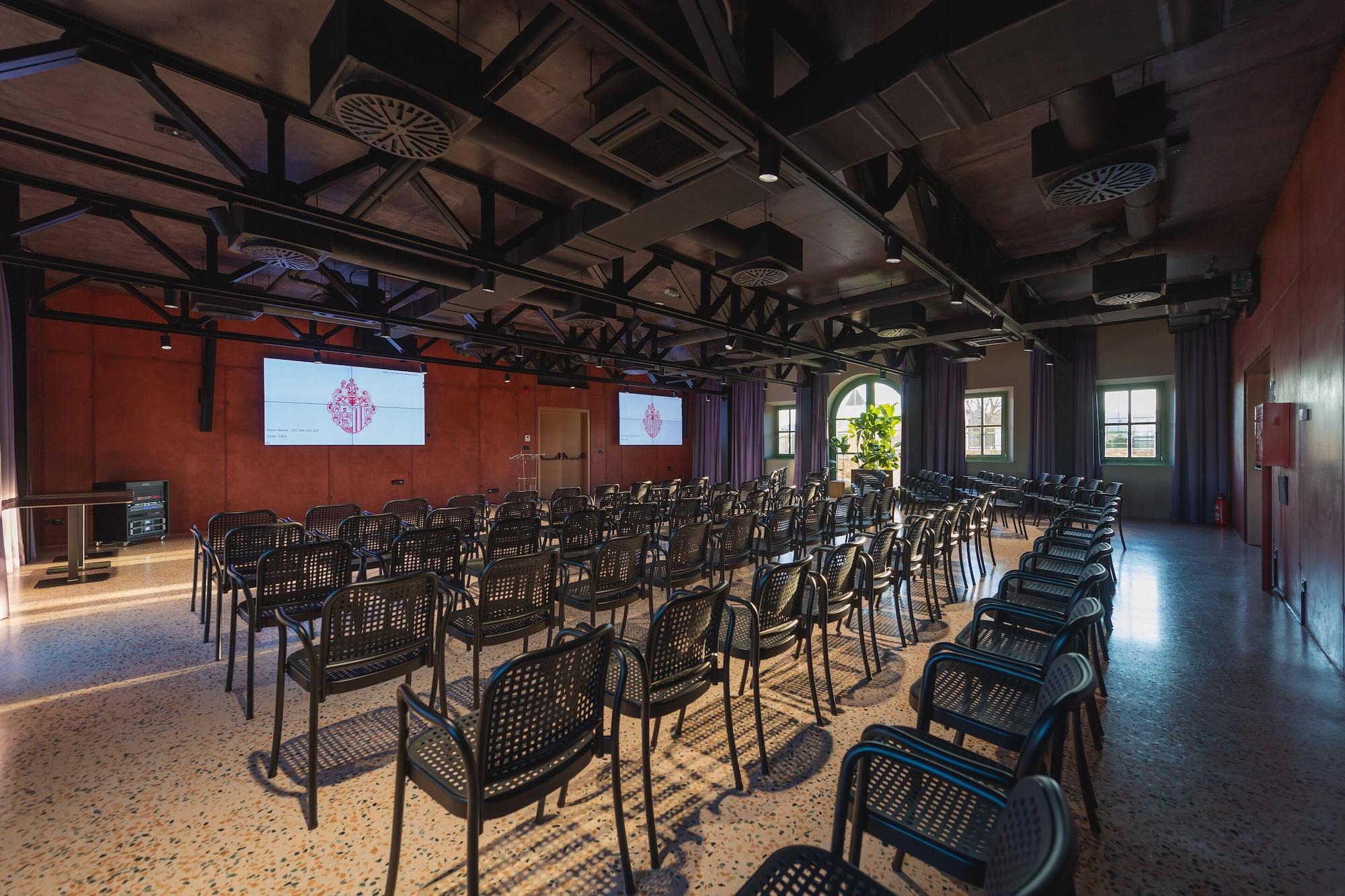 Sala de Reuniones Winery & Design hotel ROXANICH