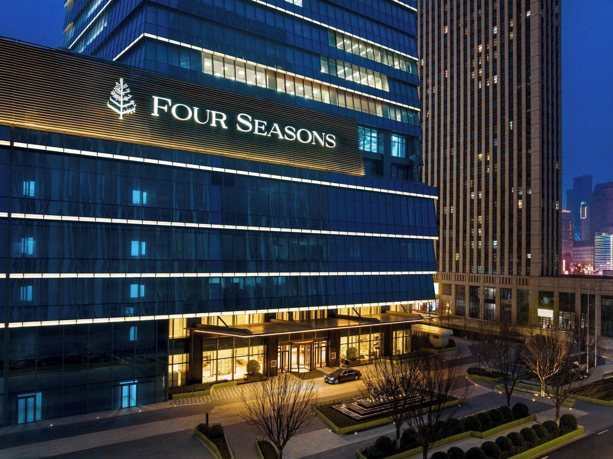 Vista Exterior Four Seasons Hotel Dalian