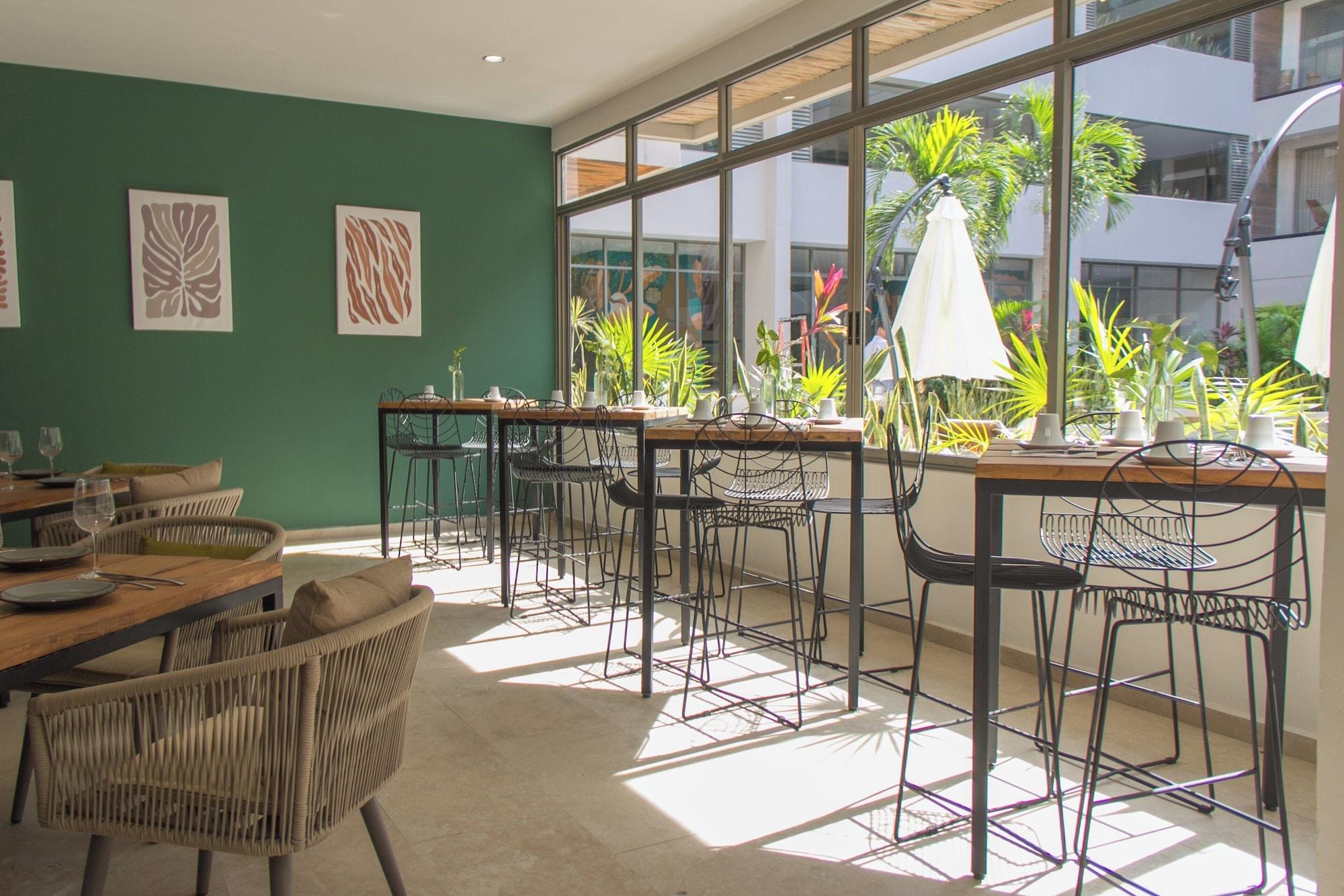 Restaurant Holiday Inn Tulum by IHG