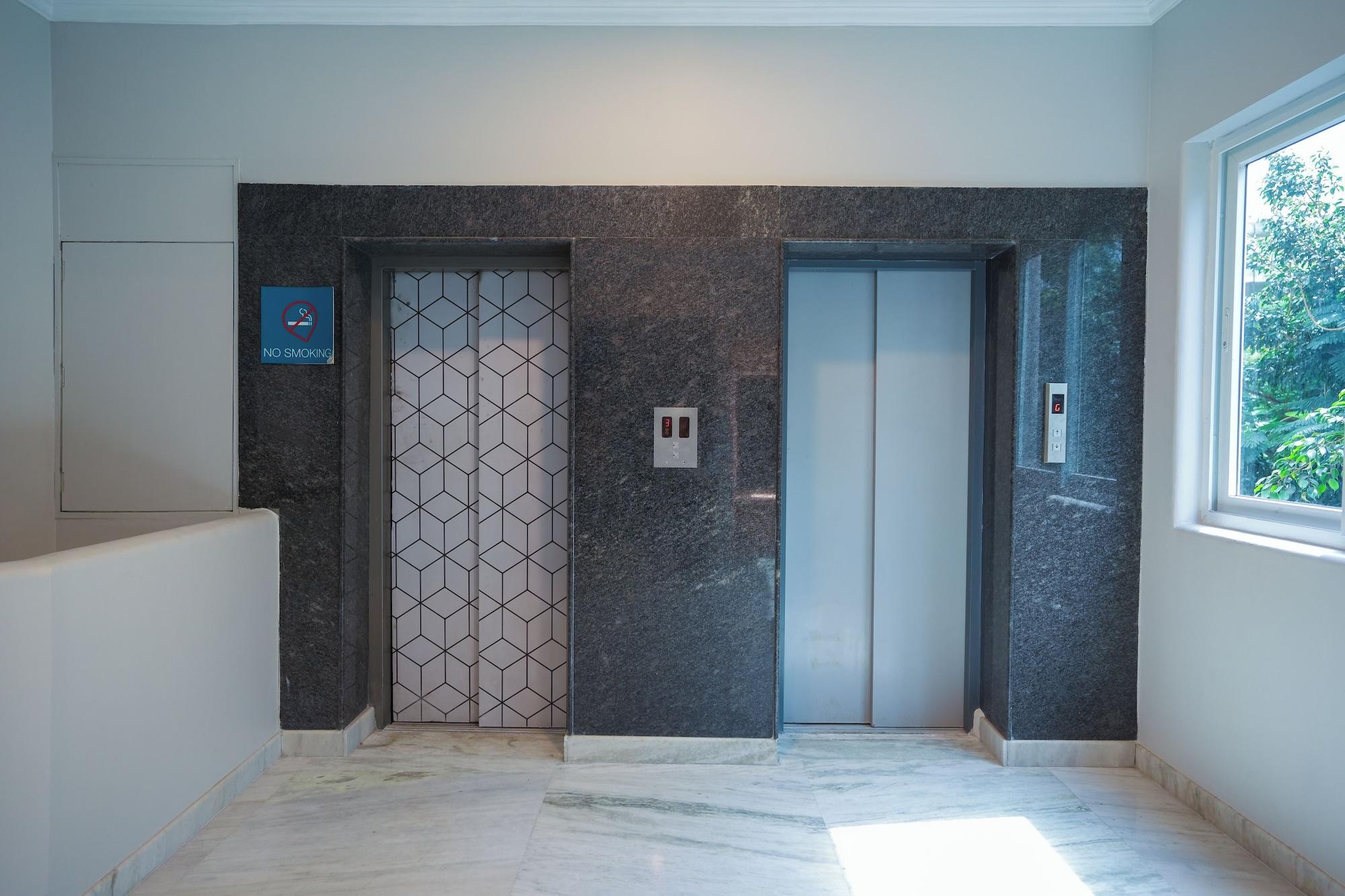 Vista Exterior Vaishnavi Residency