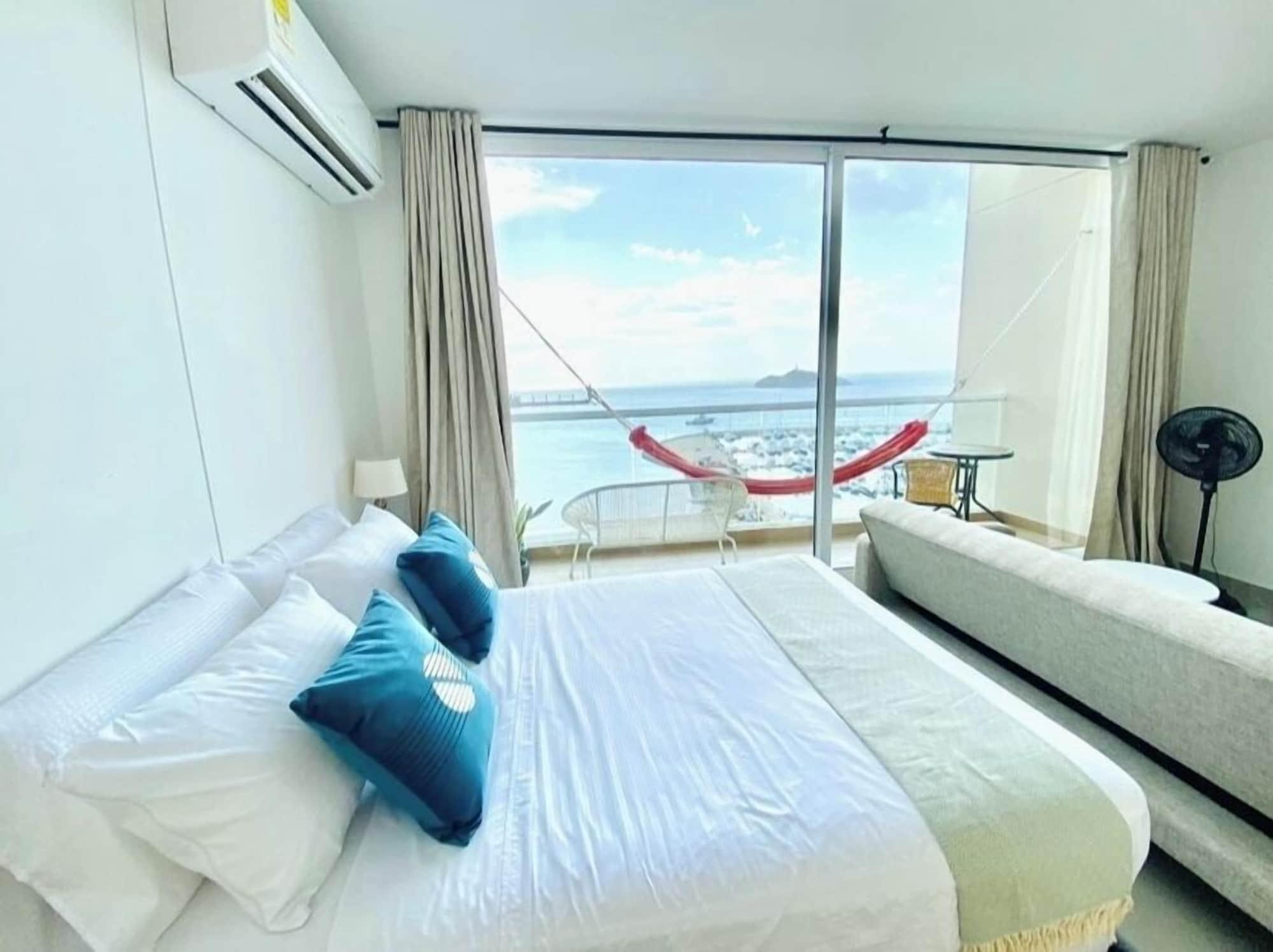 Varios Blue loft ocean view