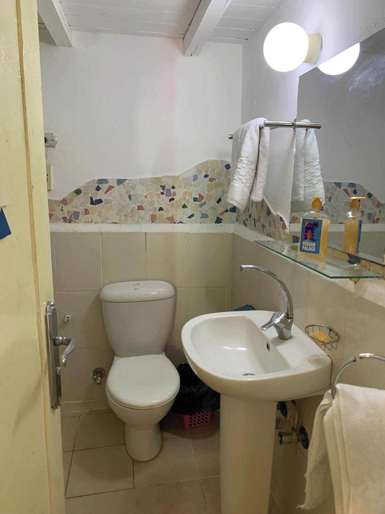 Equipamiento de Habitación Nubian Palace Eco Lodge - A Nubian Home Since 1959