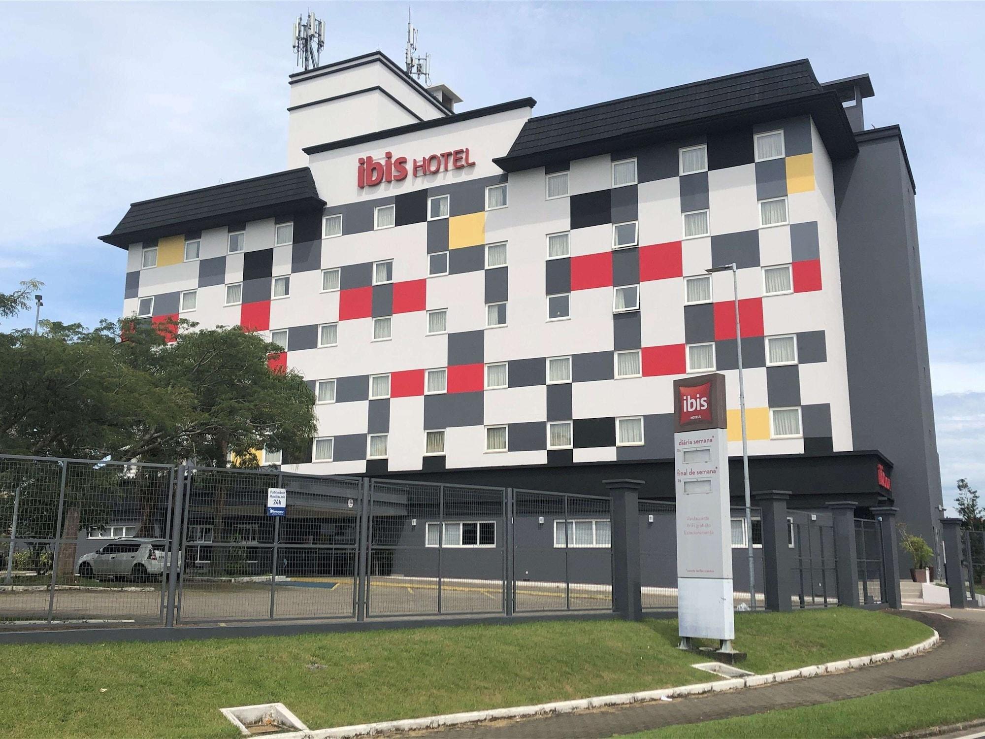 Vista Exterior ibis Criciúma