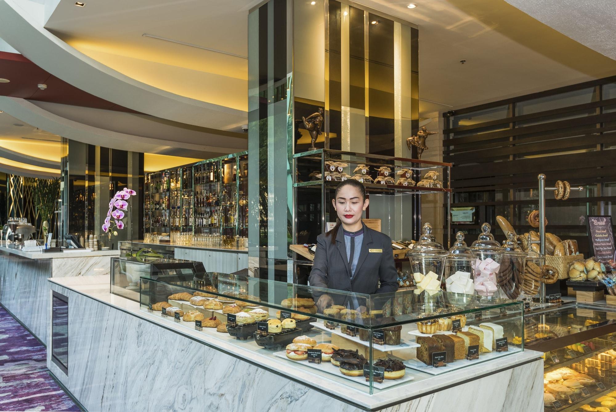 Vista Lobby Chatrium Hotel Riverside Bangkok