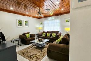 Renta temporal - 5-Minute Walk to Saunders Beach, restaurants, attractions and  public transport