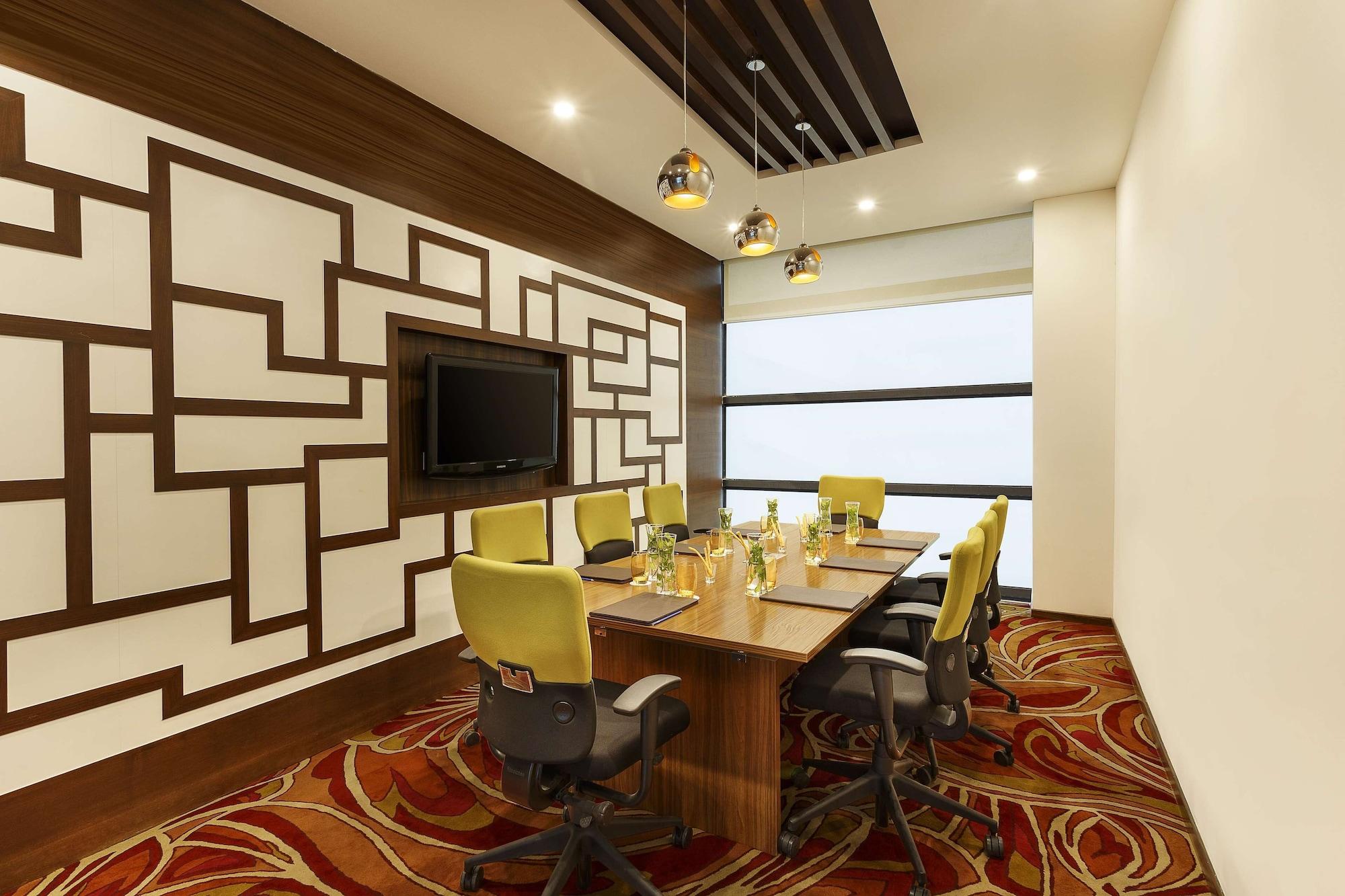 Sala de Reuniones Sarovar Portico Outer Ring Road Bengaluru