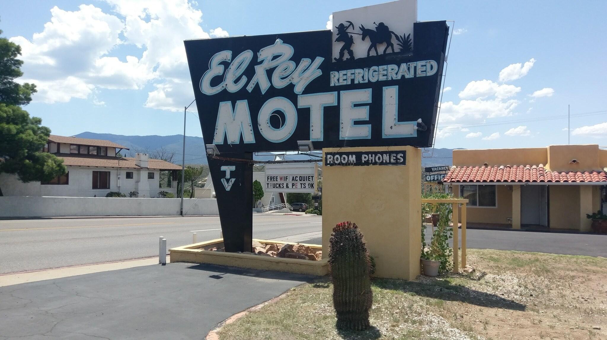Varios El Rey Motel