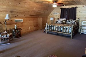 Alquiler Vacacional - Nature lovers paradise w/direct access to lake,  trails & ample trailer parking.