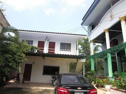 Vista Exterior AA Guesthouse