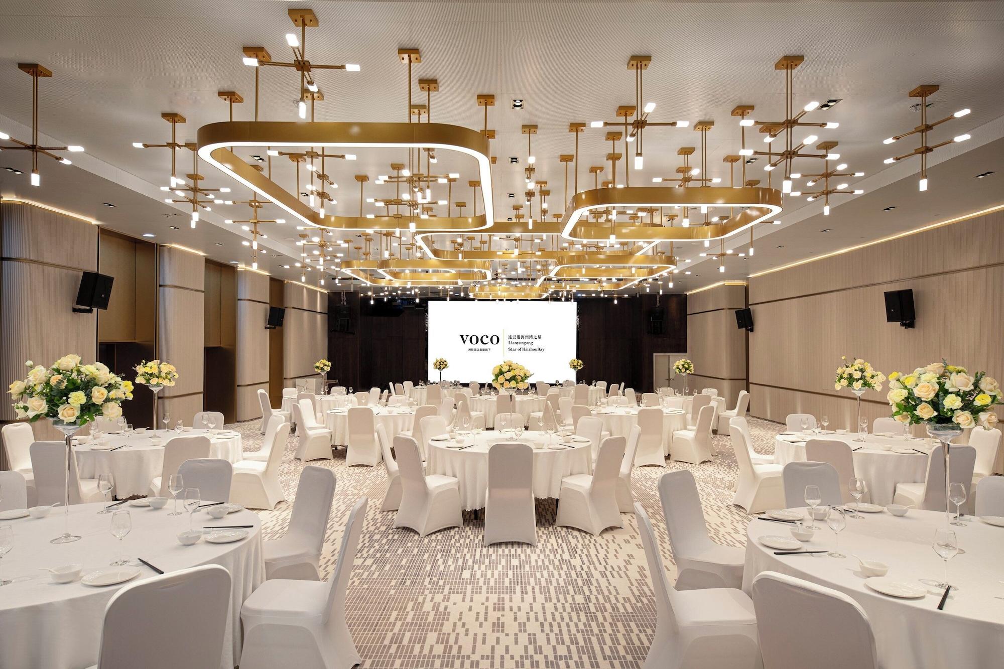 Sala de Reuniones Voco Lianyungang Star Of Haizhoubay by IHG