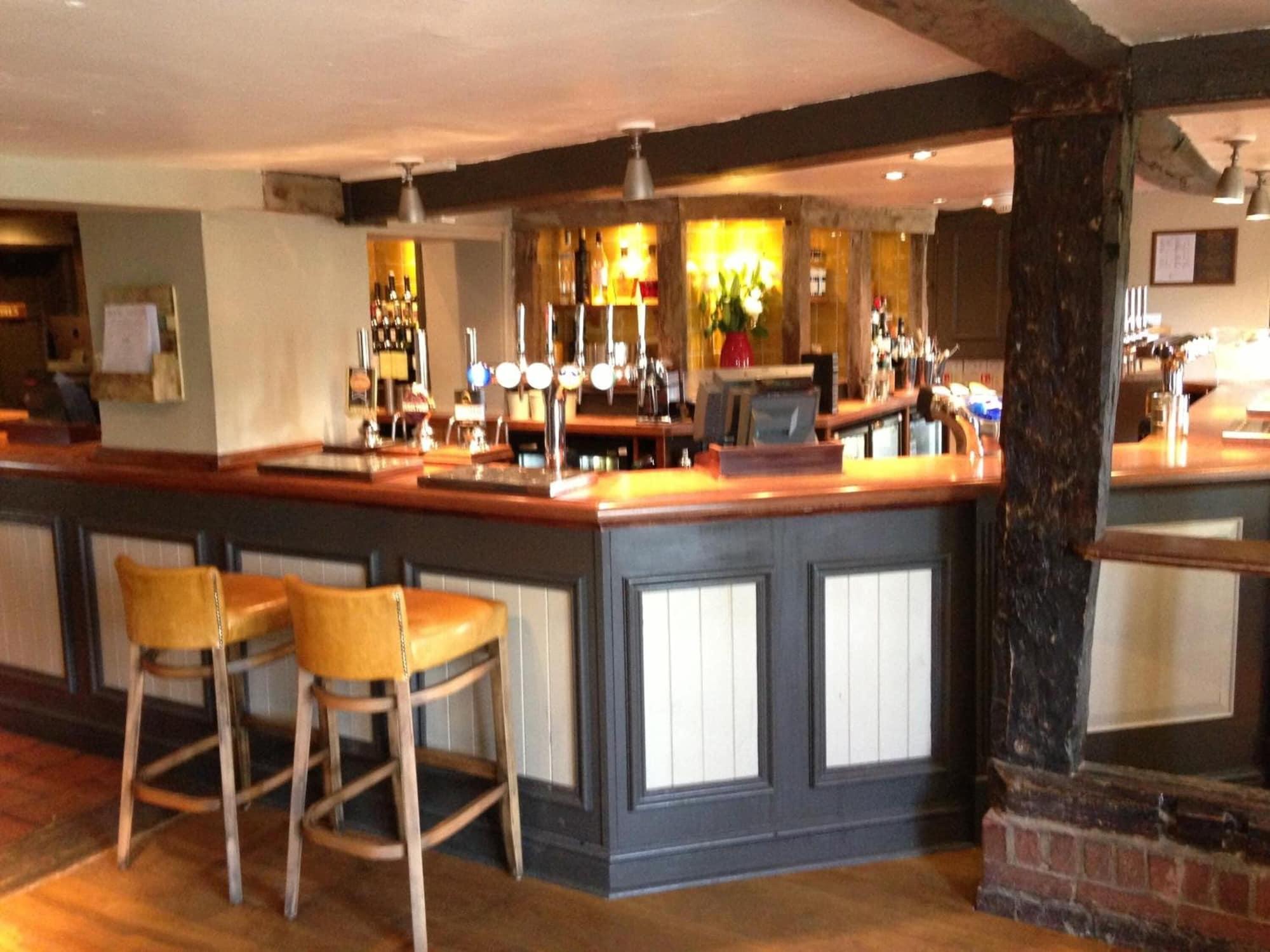 Bar/Salón The Crown Pub Dining Rooms
