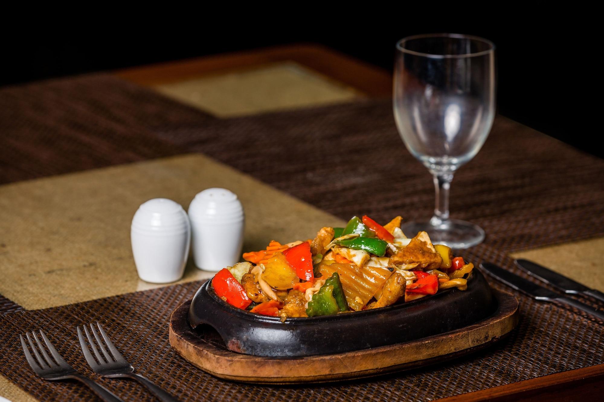 Restaurant Kandy City Hotel by Earl's