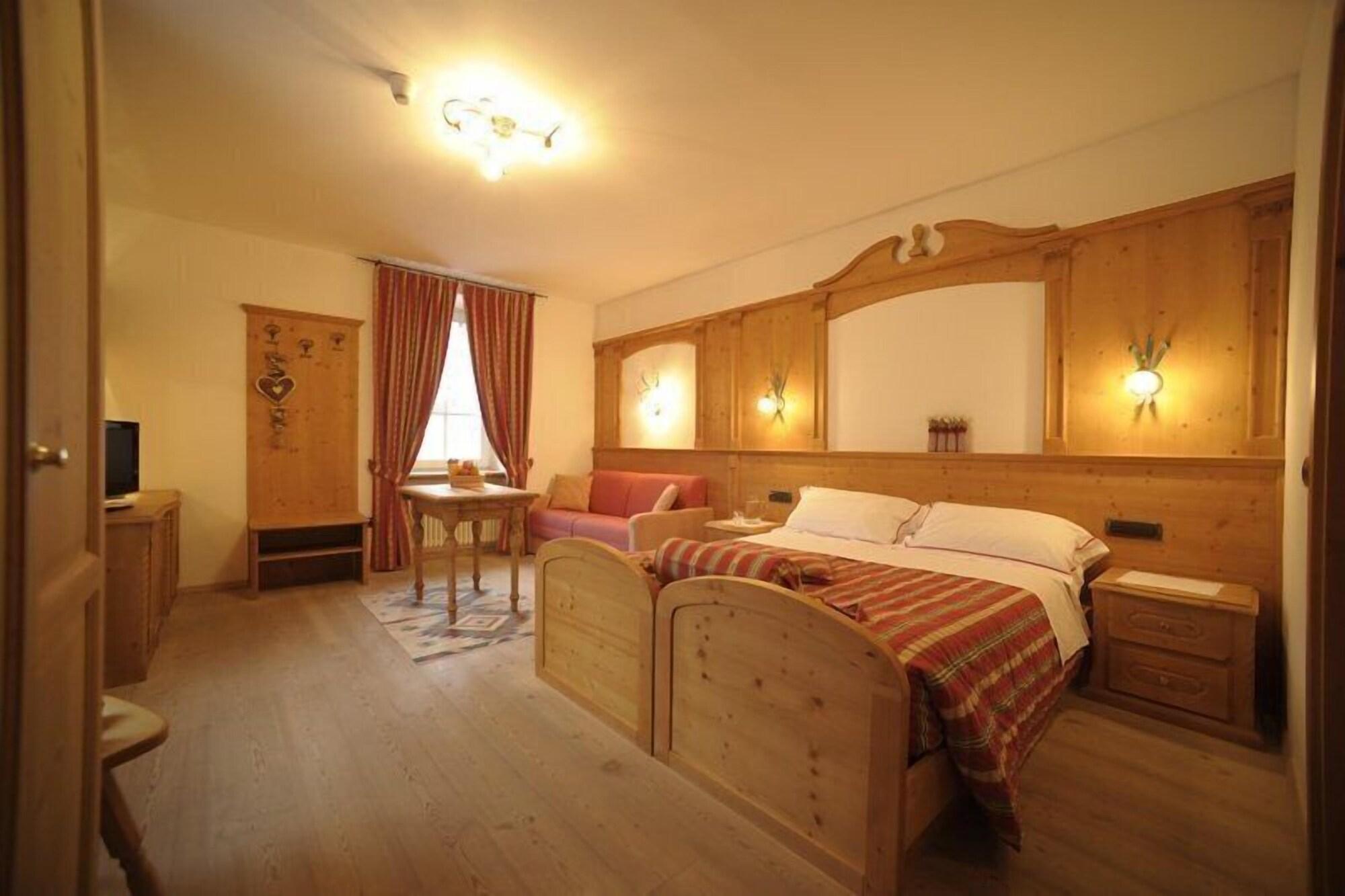 Varios Locanda Alpina