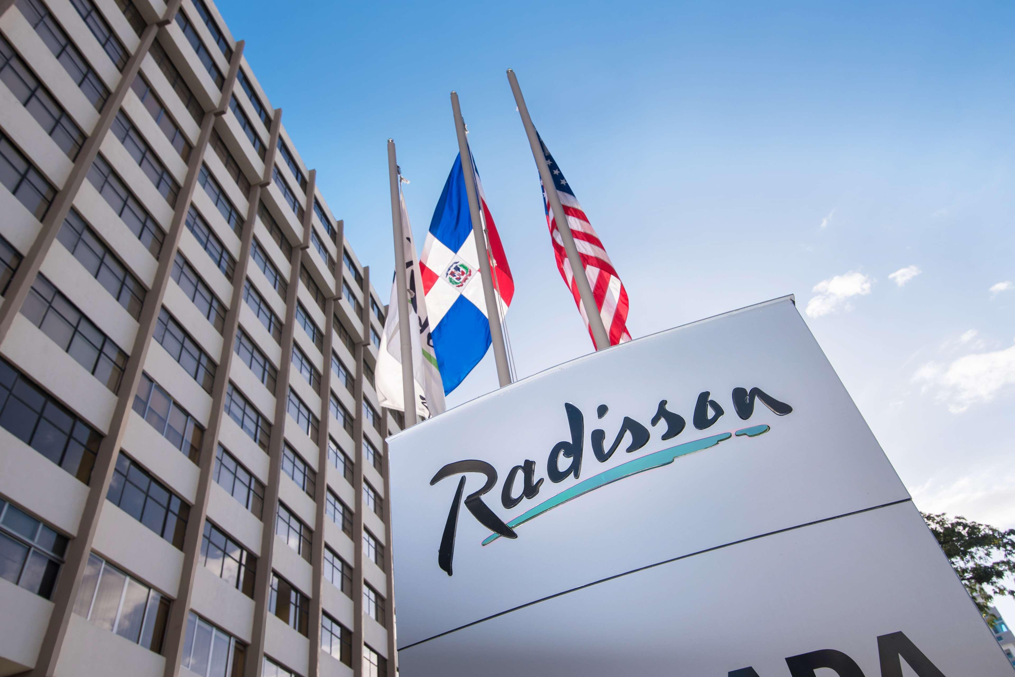 Vista Exterior Radisson Hotel Santo Domingo