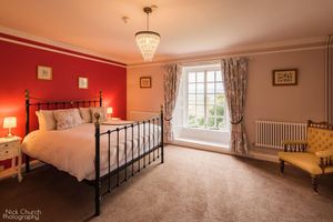 Alquiler Vacacional - A beautiful home set in 11 acres of grounds, overlooking the Mendip Hills.