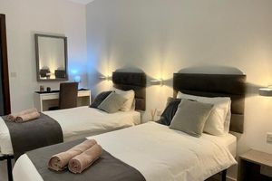 Alquiler Vacacional - Modern Cozy & Spacious Apartments in Malta - Perfect Stay Near St. Julians