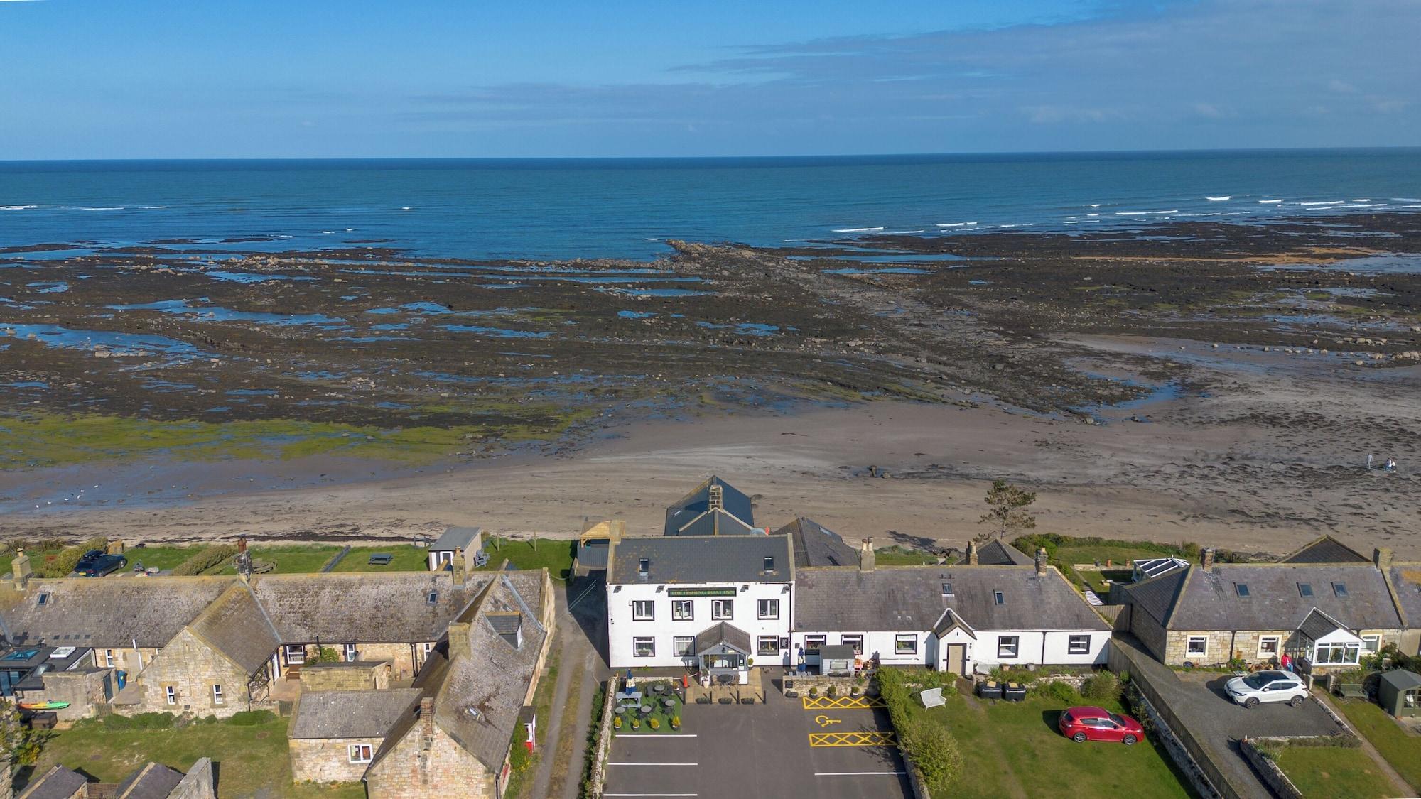 Vista Exterior Captain's Cove - North East Escapes