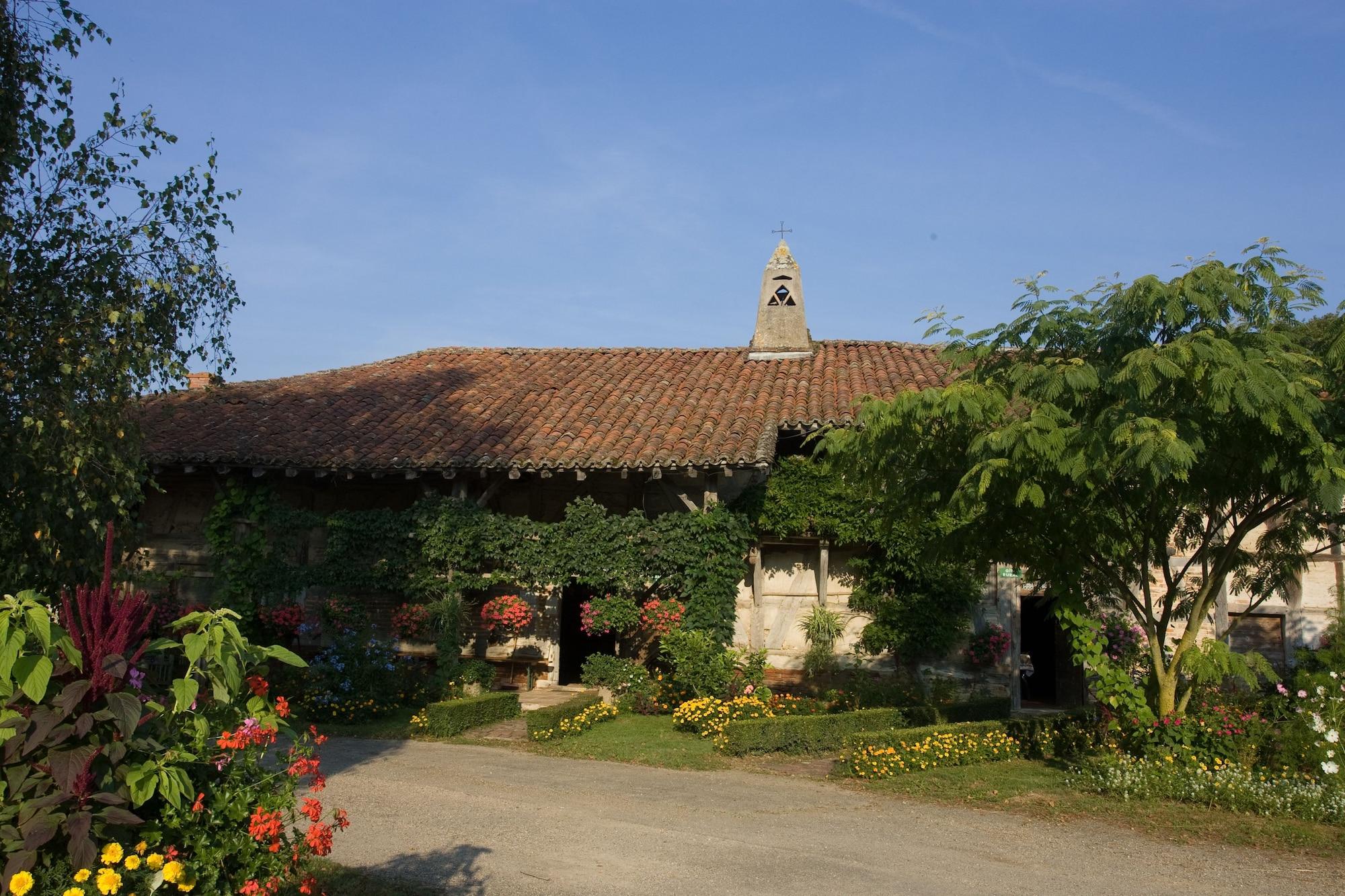 Varios La Ferme De Montalibord