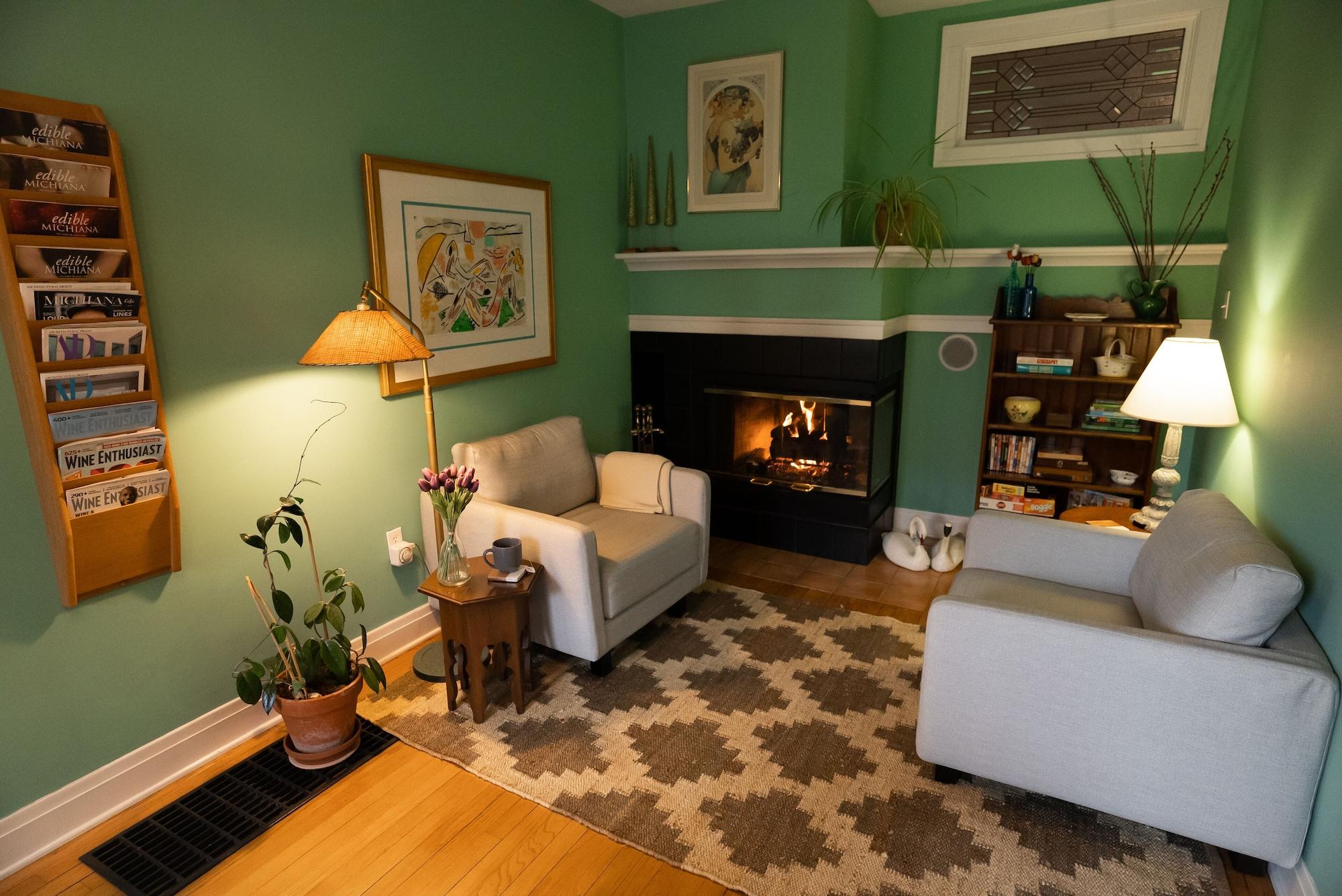 Vista Lobby Garden Grove Bed and Breakfast