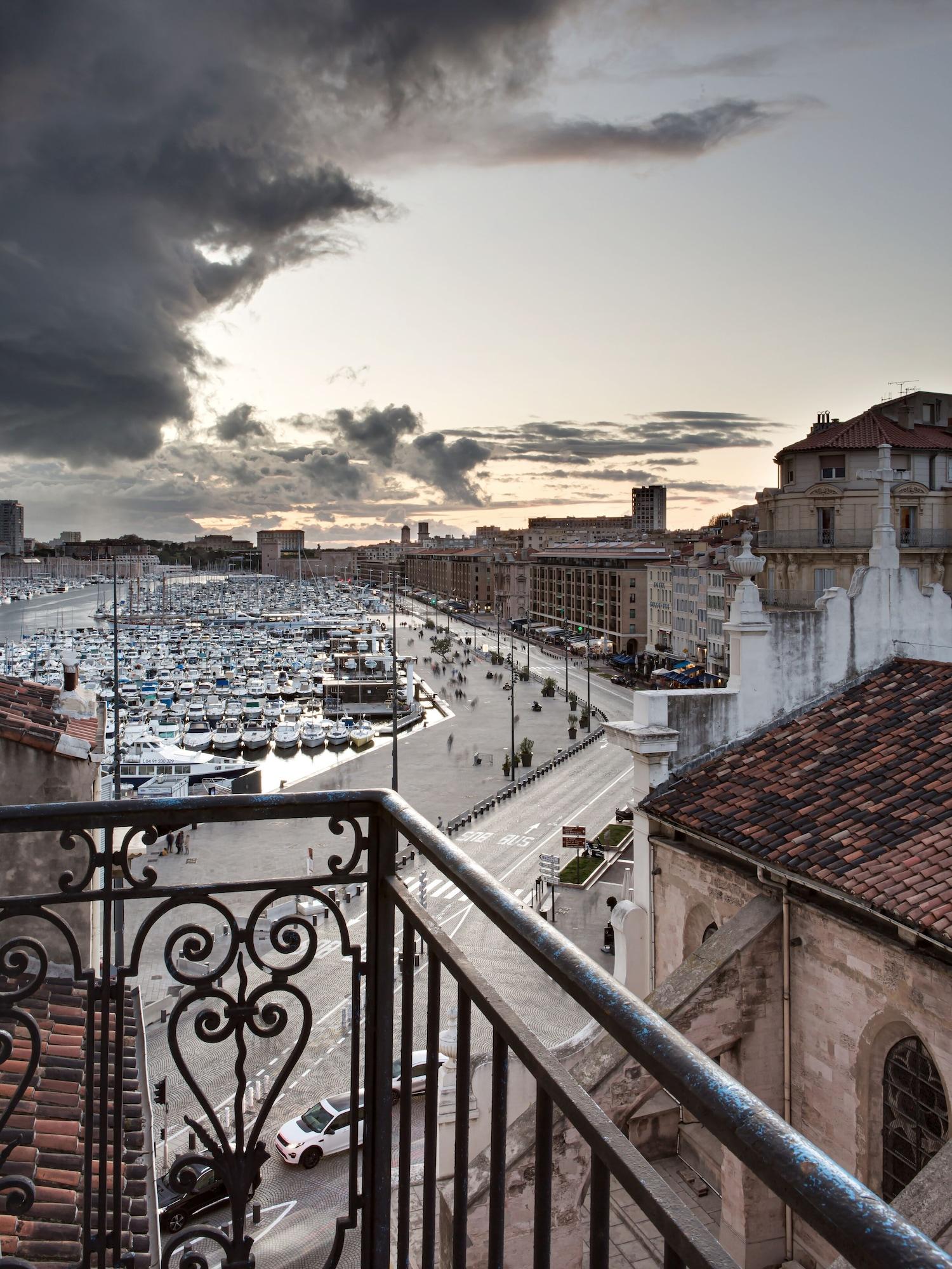 Varios New Hotel Le Quai - Vieux Port