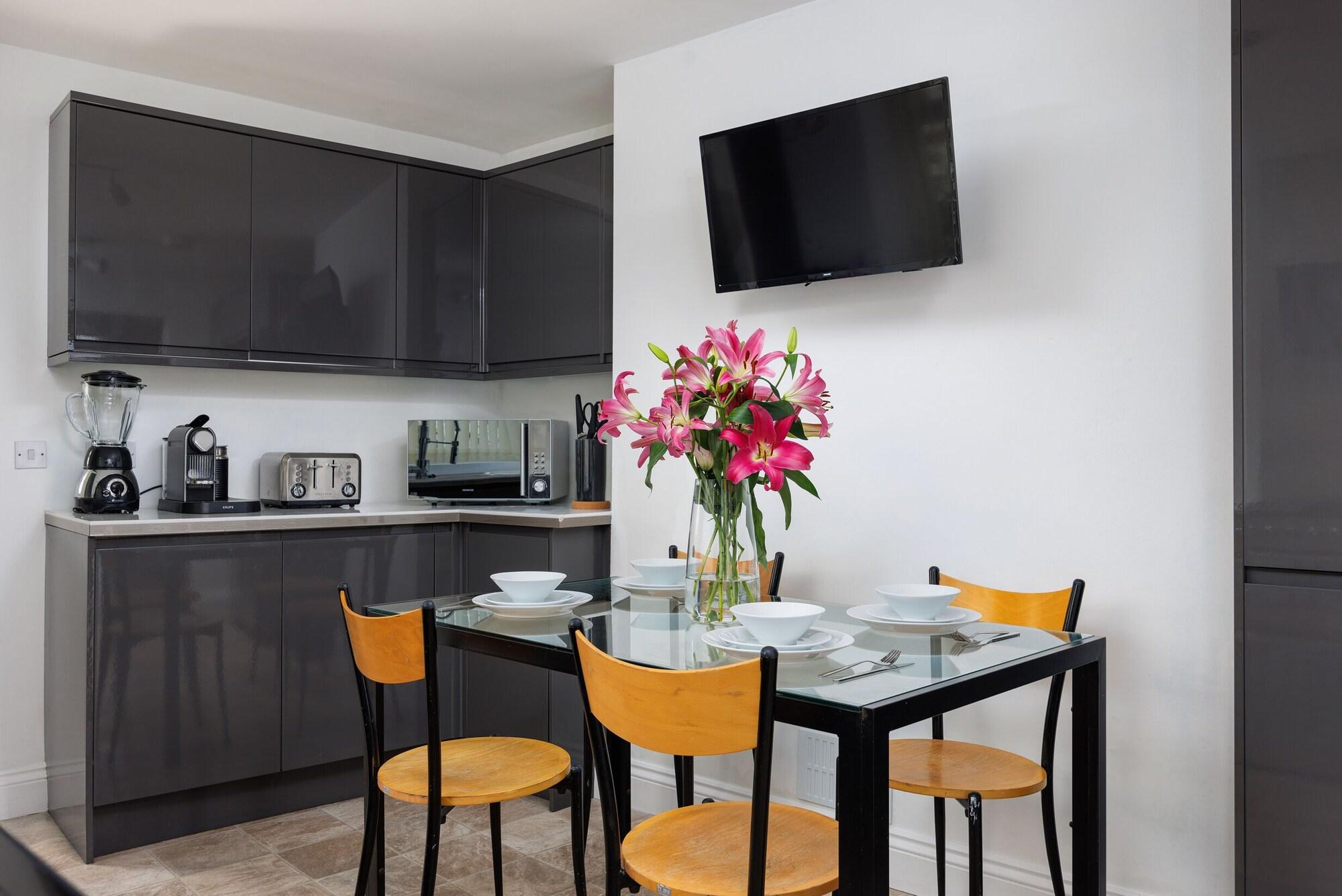 Equipamiento de Habitación Luxurious 4 Bed House - Sleeps 8