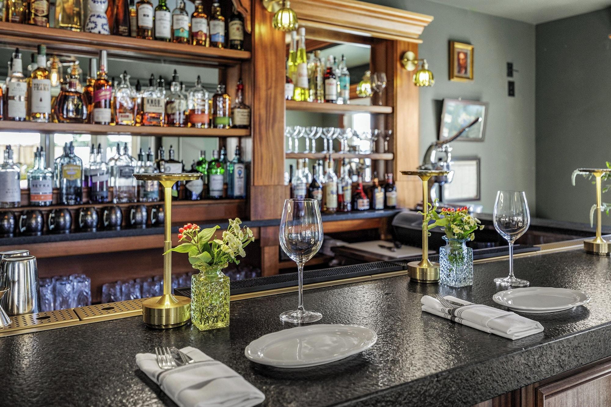 Restaurant McCully House Inn