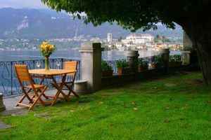 Alquiler Vacacional - Apartment in villa with garden in the historic center of Orta San Giulio