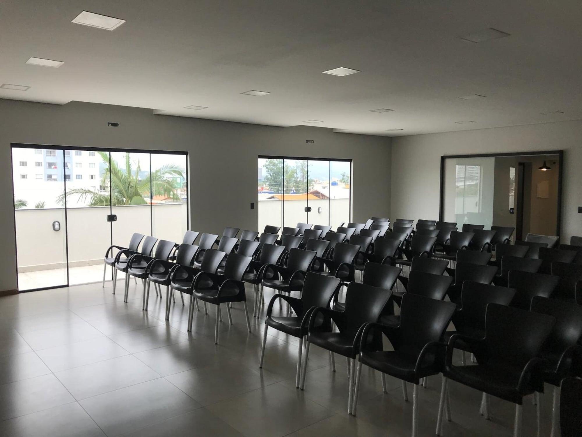 Sala de Reuniones Hotel Blumenhof Balneário Camboriú