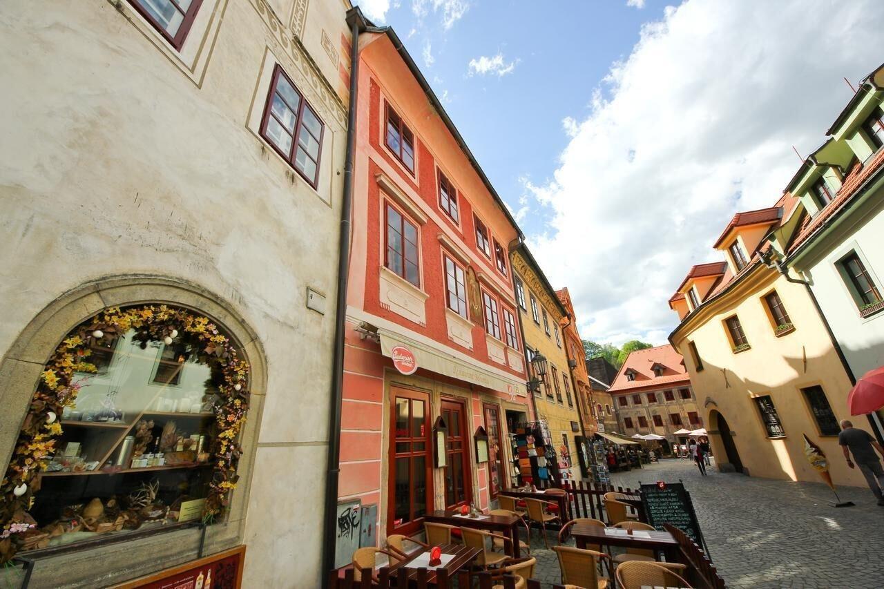 Varios Mini Hotel Abraka