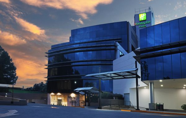 Holiday Inn Hotel & Suites Medica Sur by IHG - Hoteles cerca de Estadio Azteca en Ciudad de México