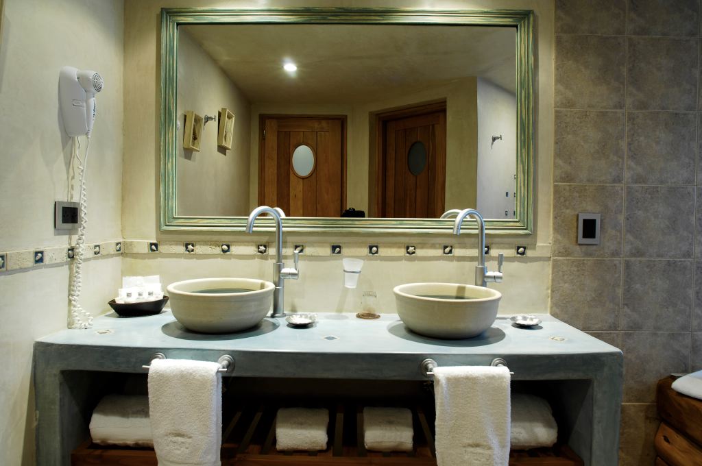 Set de Habitación Lirolay Suites