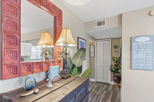 Arriendo temporal - "Casita Playa" Our Super-Cute 1/1 Beach Getaway! 6 min from IRB!