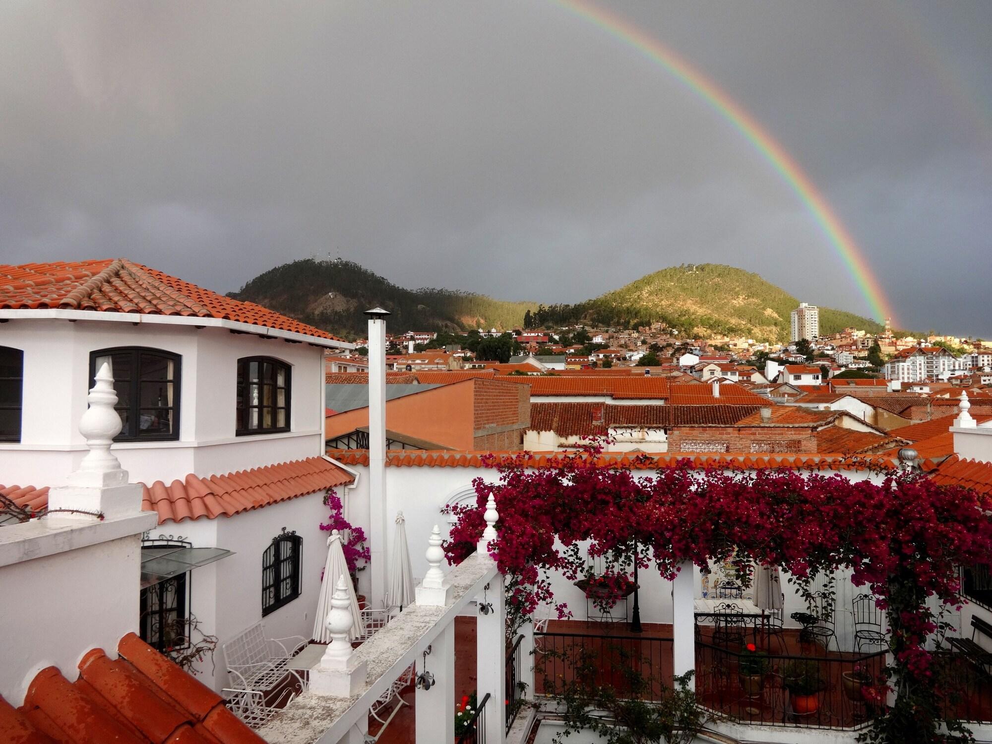 Varios Hotel de Su Merced