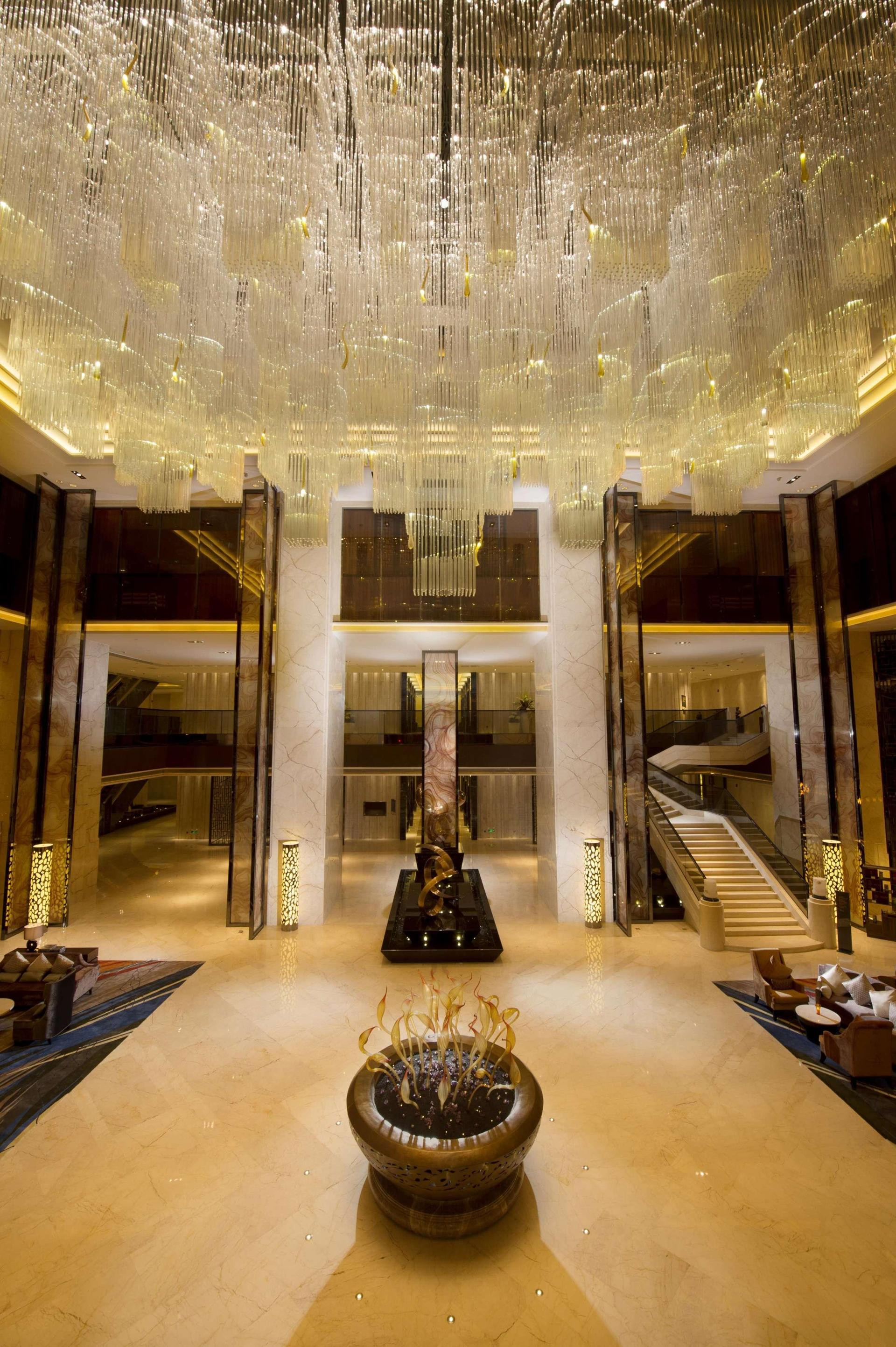 Vista Lobby Hilton Zhongshan Downtown