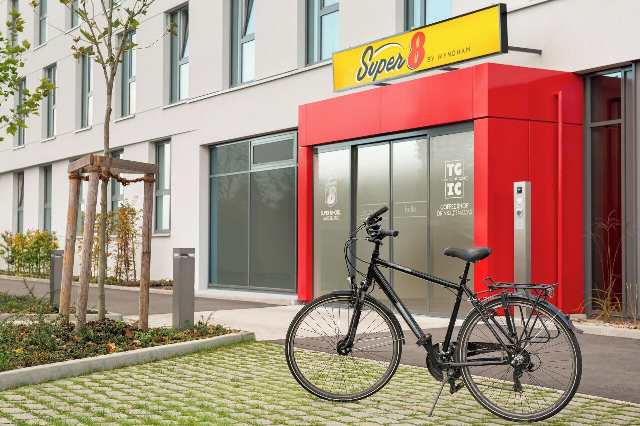 Instalaciones Recreativas Super 8 by Wyndham Munich City West