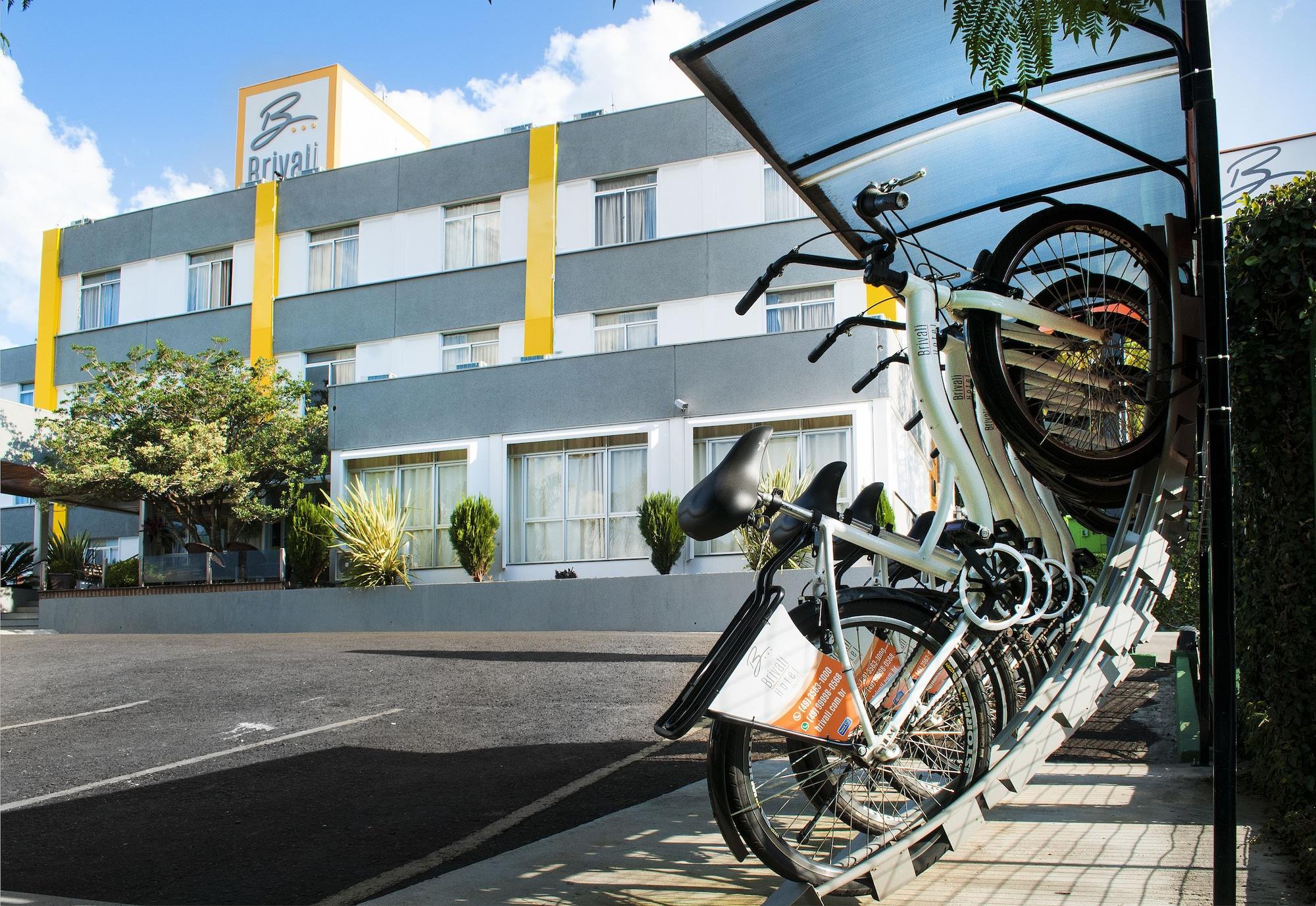 Varios Brivali Hotel Centro