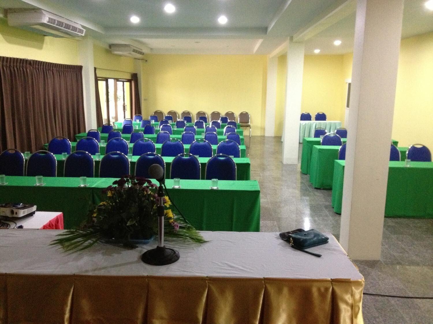 Sala de Reuniones Ranong Garden Hotel