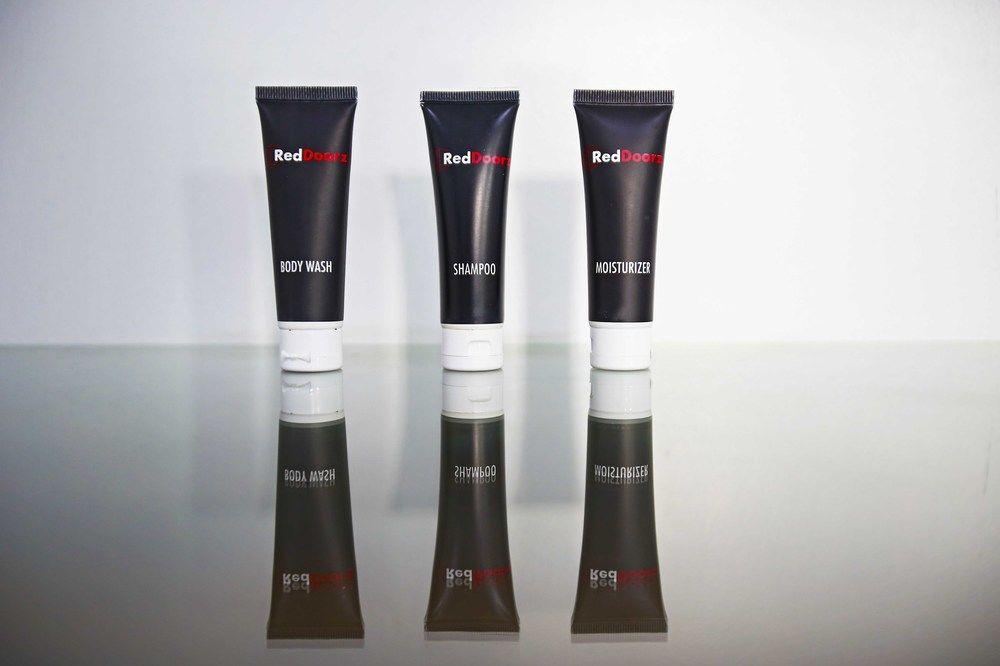 Equipamiento de Habitación RedDoorz @ Poppies Lane Two