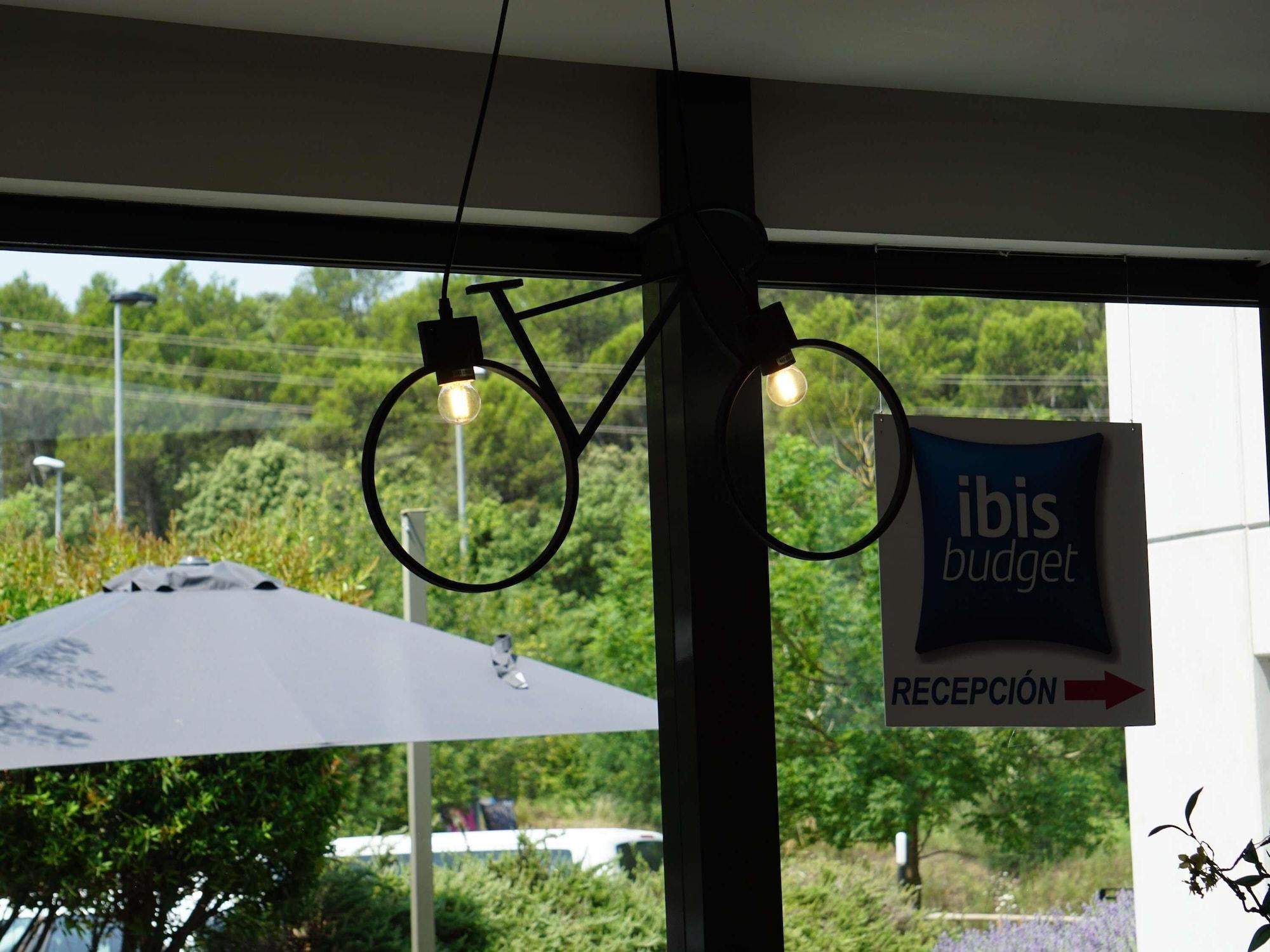 Vista Exterior ibis budget Girona Costa Brava
