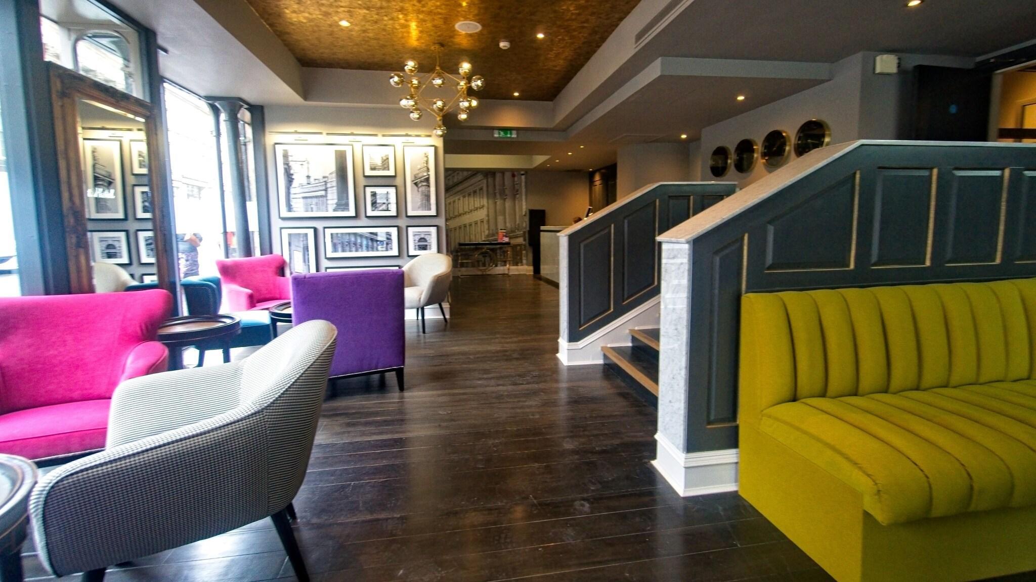 Vista Lobby Grey Street Hotel
