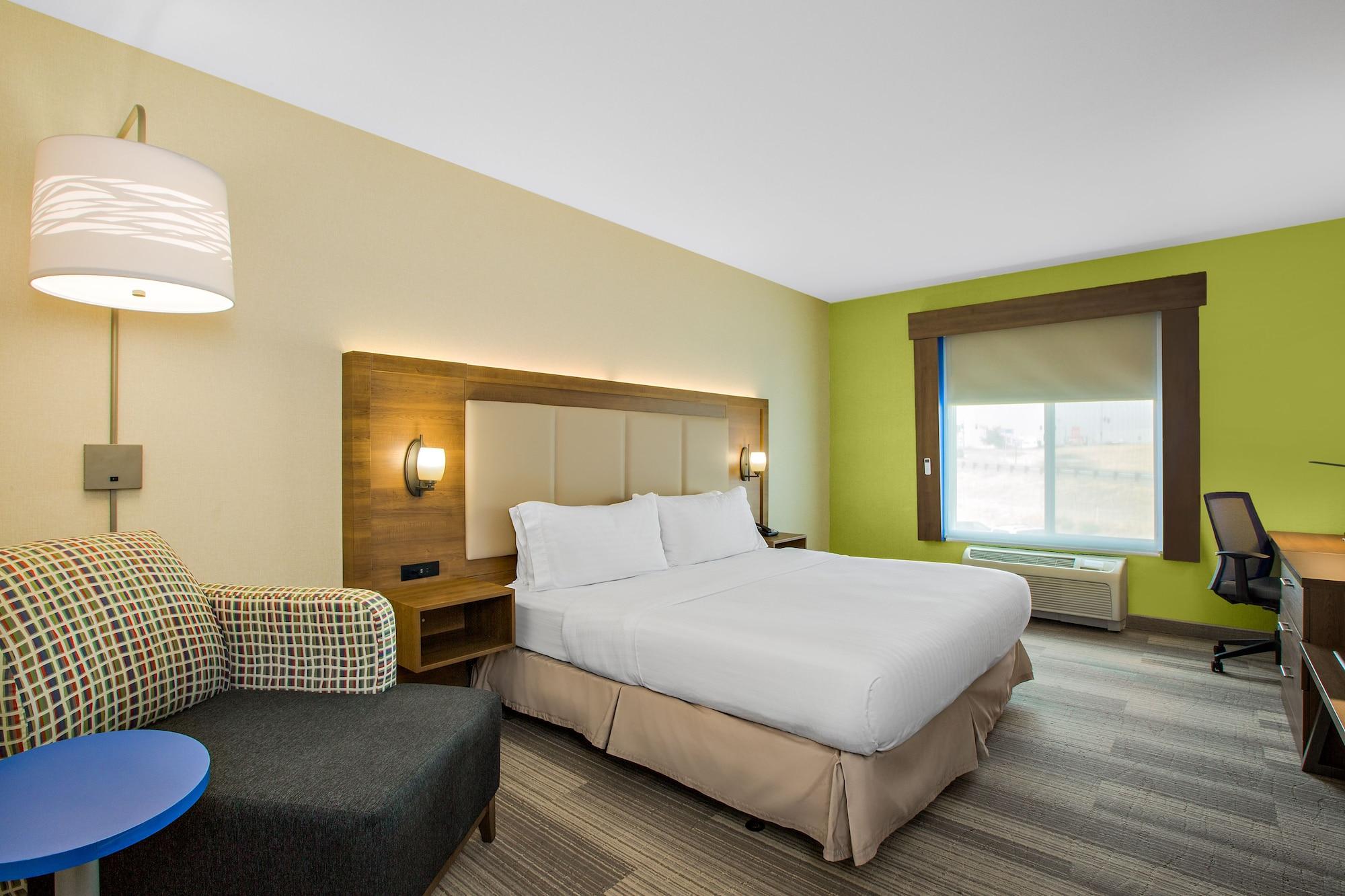 Habitación Holiday Inn Express & Suites Ontario by IHG